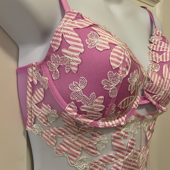 Victoria's Secret Luxe Lingerie Demi Mesh Bra - Picture 4 of 15
